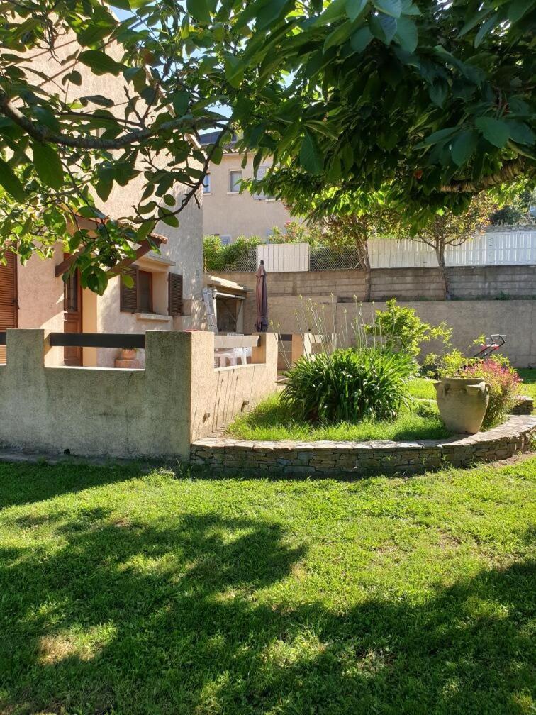 בסטיה Bas De Villa Chez Mr.Girolami Dominique מראה חיצוני תמונה